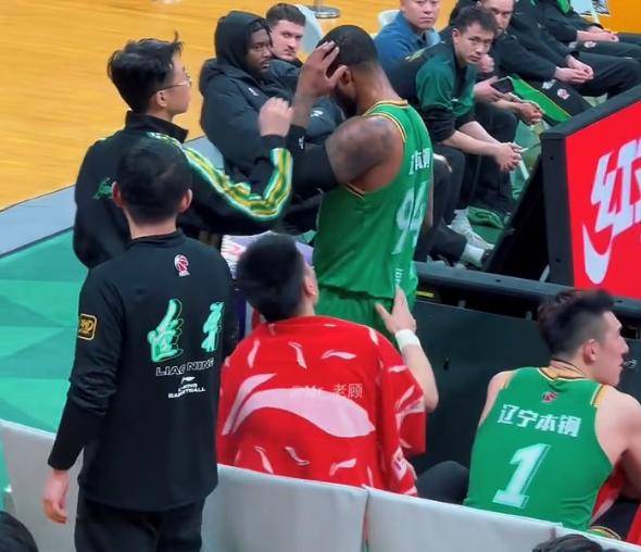 关于赛地聚焦——CBA常规赛今夜热度飙升，里昂手感冰凉，更衣室稳定，细节决定成败的信息